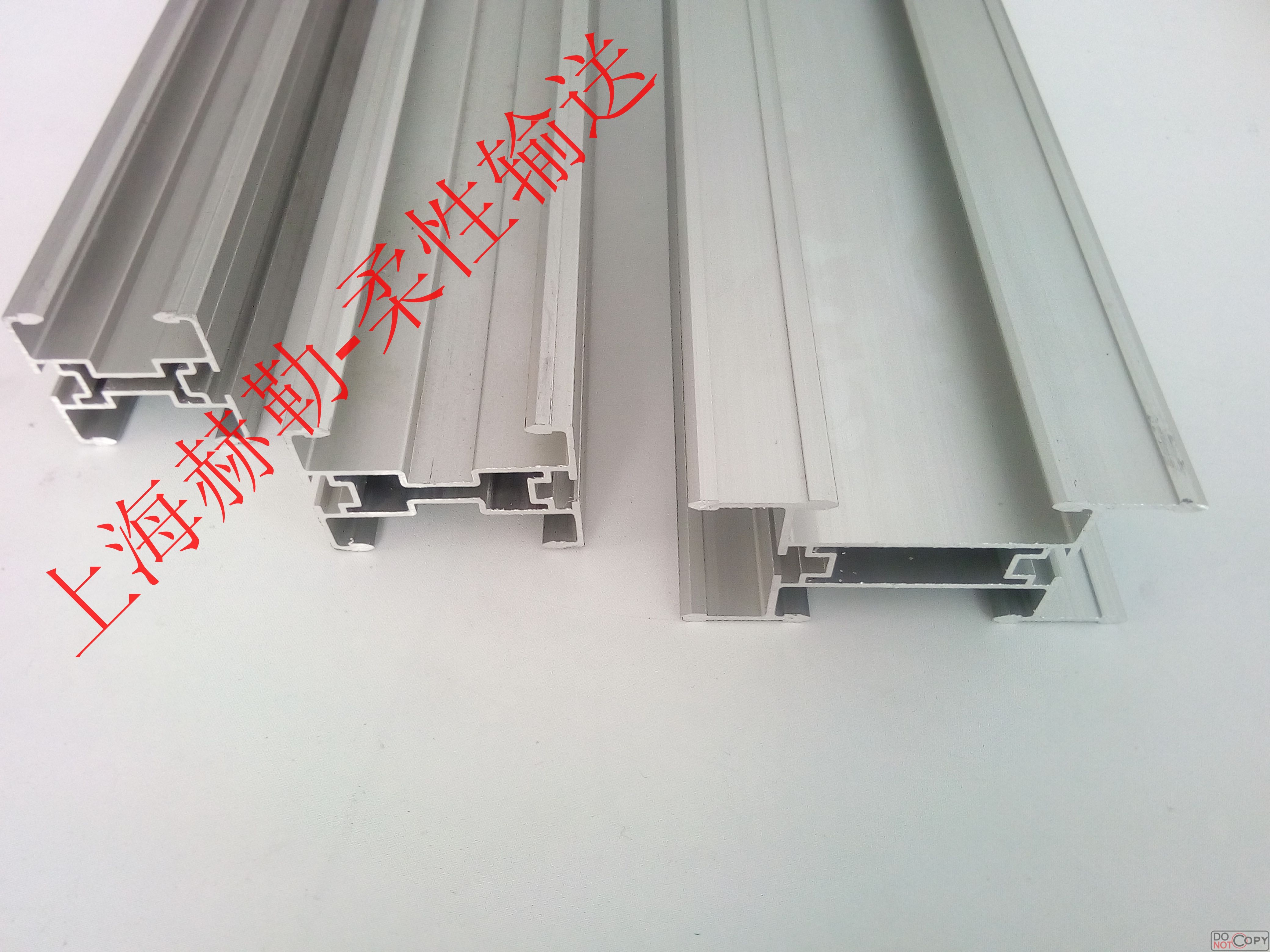 皮帶輸送機運轉(zhuǎn)中的注意事項 皮帶輸送機運轉(zhuǎn)中的注意事項